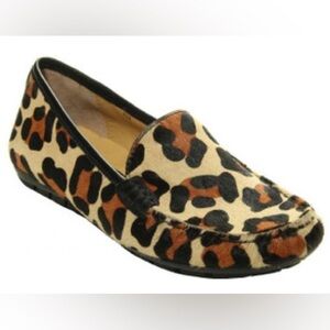 Van Eli Women's Leopard Print Loafers New In Box Size 9.5 Leopard Print Loafers